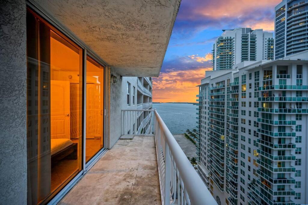 40Th Floor Priceless Unit Central Location ไมอามี ภายนอก รูปภาพ